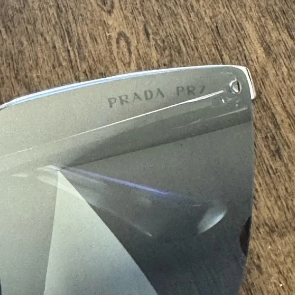 Prada PR 68TS Catwalk polarized sunglasses | New with case - Picture 4 of 7